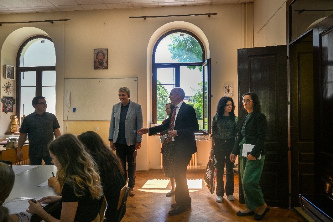 Poseta nemačkog ambasadora školi u Kragujevcu